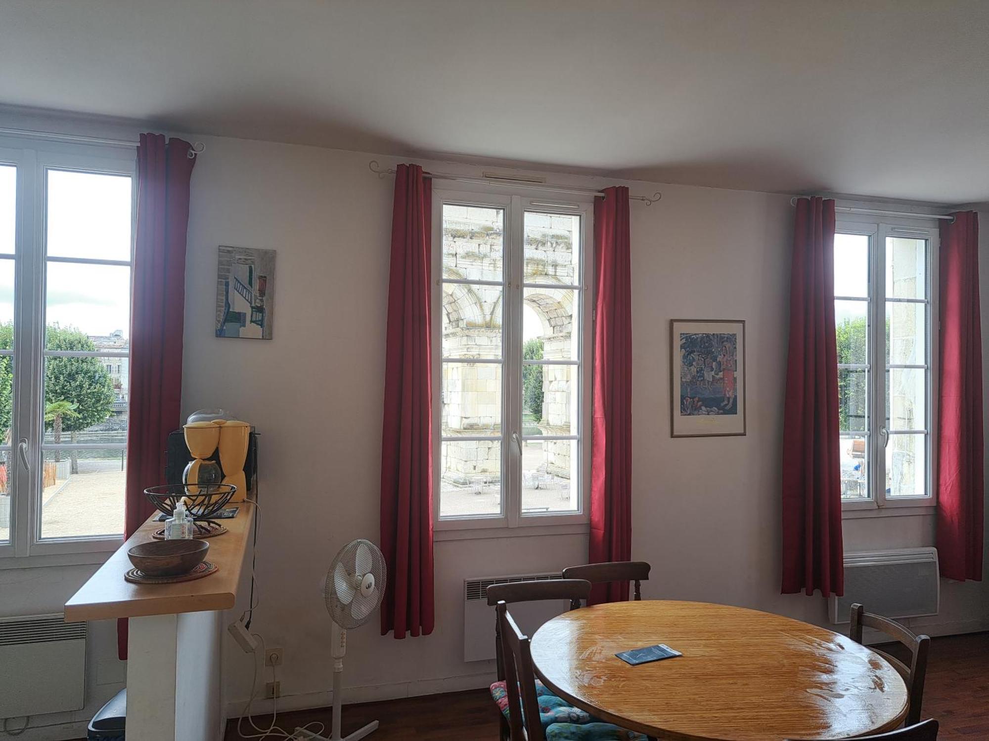 Loft Vue Imprenable Sur Le Vieux Saintes Apartment Екстериор снимка